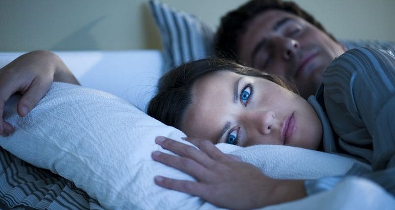 Cum tratezi insomnia, cand pandemia genereaza stres si anxietate