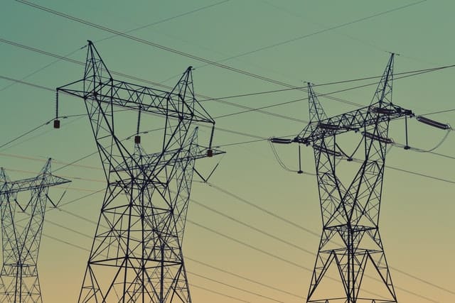 Liderii mondiali din sectorul energetic Enel și Eni colaborează pentru a dezvolta proiecte de hidrogen ecologic