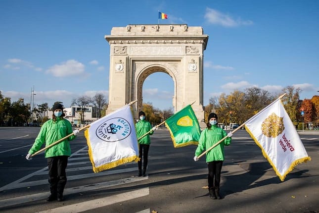 Parada Greenpeace: „Moldova, Ardealul, Țara Românească, unite pentru climă!”