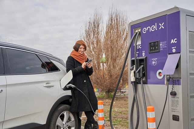 Enel X a montat șase stații de încărcare a maşinilor electrice în Constanţa