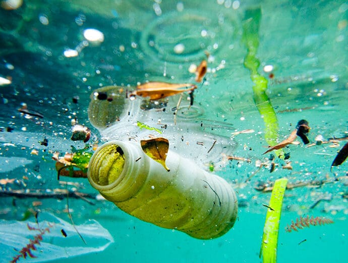 Alearga si poti scoate plasticul din oceane cu fiecare kilometru alergat