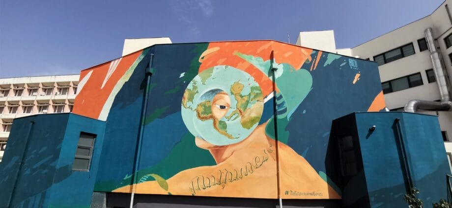 Pictură murală cu vopsea purificatoare de aer, inaugurată la Timişoara