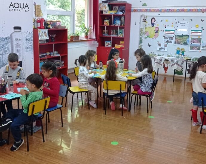 Prietenii autentici ai păsărilor şi arborilor armonizează visul interior cu mediul