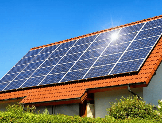 Susținerea investițiilor în panouri fotovoltaice cu Buget de 3 miliarde de lei