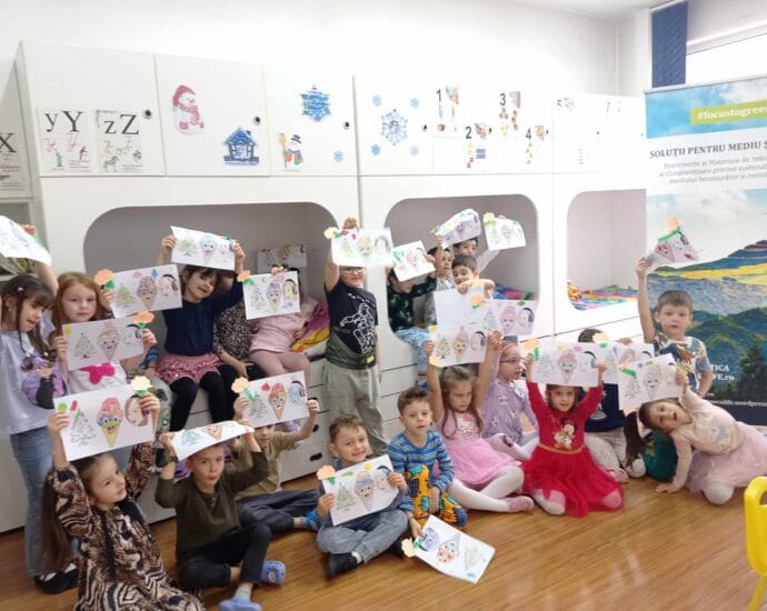 Copiii inventatori #focustogreenecolife. De la instalații luminoase, la căști și rețete de înghețată Copiii inventatori #focustogreenecolife. De la instalații luminoase, la căști și rețete de înghețată