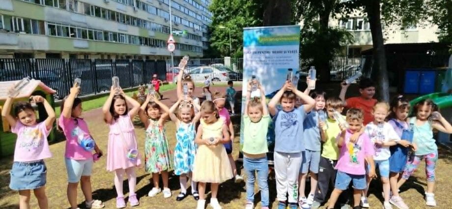 Lecția verde care schimbă viitorul: Cum au învățat preșcolarii din București secretele apei și ale hranei sustenabile alături de AQUA Carpatica